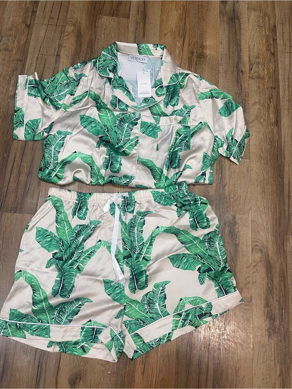 Pj Set - Picture 2 of 2